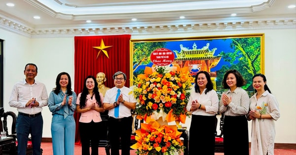 អនុប្រធានគណៈកម្មាធិការប្រជាជនទីក្រុងហាណូយ លោក Truong Viet Dung បានទៅទស្សនា និងអបអរសាទរមន្ទីរវប្បធម៌ និងកីឡា និងទីភ្នាក់ងារសារព័ត៌មានមួយចំនួន។