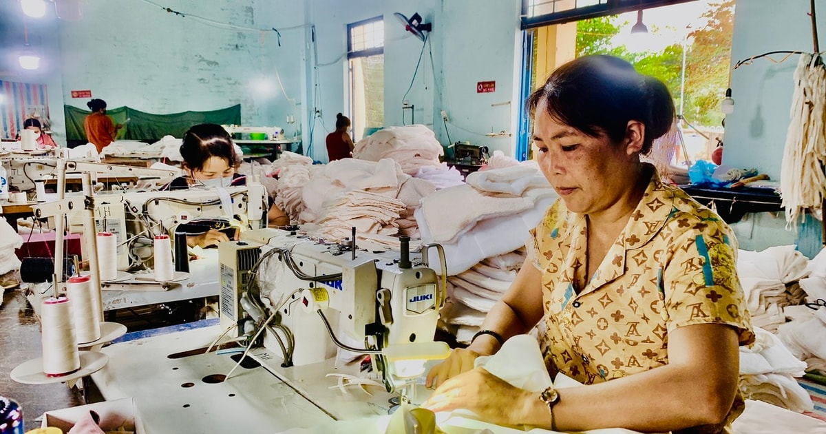 Que Son បង្កើត​ជីវភាព​កម្មករ​នៅ​ជនបទ