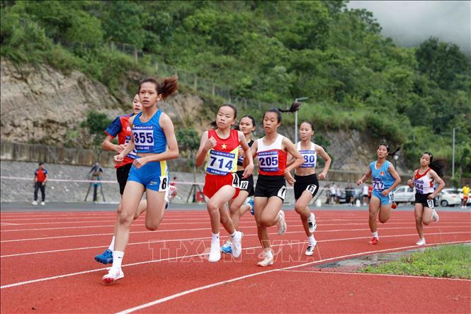 Khai mạc Giải vô địch Điền kinh các nhóm tuổi trẻ quốc gia năm 2025 - Ảnh 3.
