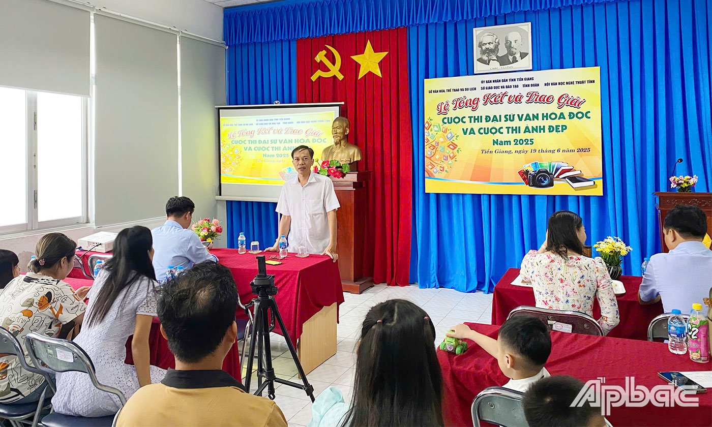 Quang cảnh buổi lễ.