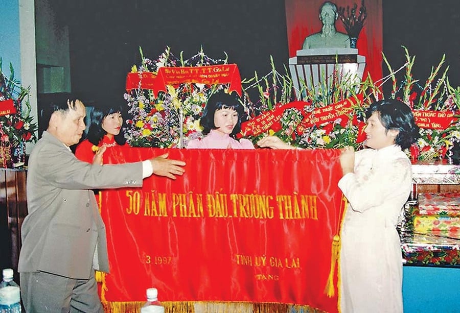 lay1a.jpg