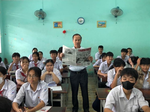 Nhờ đọc Báo Thanh Niên đã tiếp thêm động lực 'trồng người' - Ảnh 1.