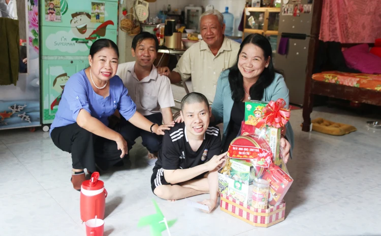 សារព័ត៌មានជាស្ពានតភ្ជាប់ជីវិត