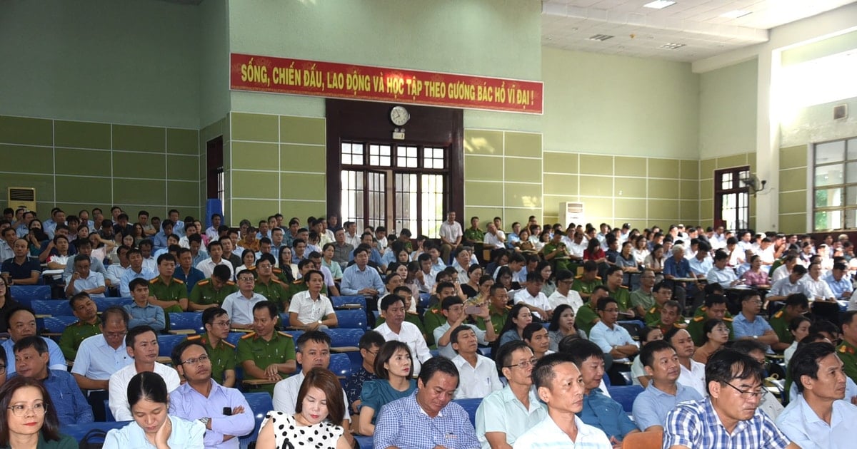 ការប្រឡងសញ្ញាបត្រមធ្យមសិក្សាទុតិយភូមិឆ្នាំ 2025៖ ក្វាងណាមបានត្រៀមខ្លួនរួចជាស្រេចសម្រាប់ការប្រឡងប្រកបដោយសុវត្ថិភាព និងធ្ងន់ធ្ងរ
