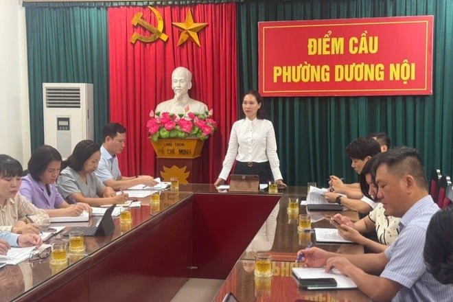 Bạn lãnh đạo dự kiến phường Dương Nội họp triển khai vận hành thí điểm phường mới và công tác chuẩn bị để bộ máy chính quyền phường mới hoạt động ngay từ ngày 1/7. (Ảnh: Hồng Kiều/Vietnam+)