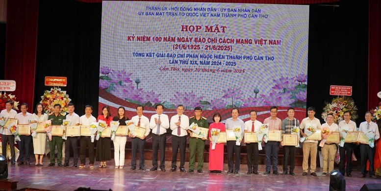 Cần Thơ tạo thuận lợi nhất cho nhà báo tác nghiệp trên địa bàn- Ảnh 1.