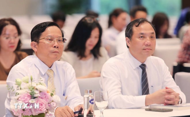 ttxvn-be-mac-dien-dan-bao-chi-toan-quoc-nam-2025-2.jpg
