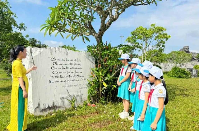 Bia tưởng niệm Chu Cẩm Phong và giá trị văn hóa trong lòng Người Việt Nam - Ảnh 1.