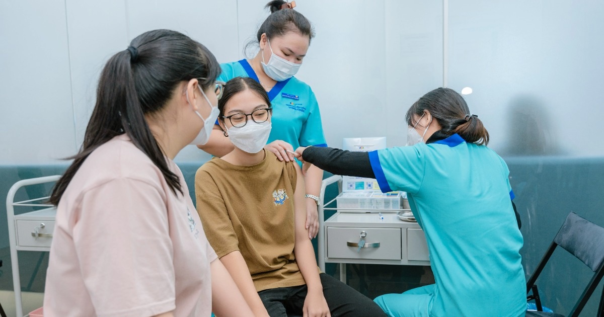 Tiêm vaccine HPV 9-14 tuổi: Hành động nhỏ hôm nay, lá chắn cho tương lai