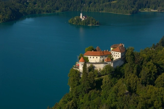 Reise nach Slowenien – Land der großartigen Bauwerke – 1.webp