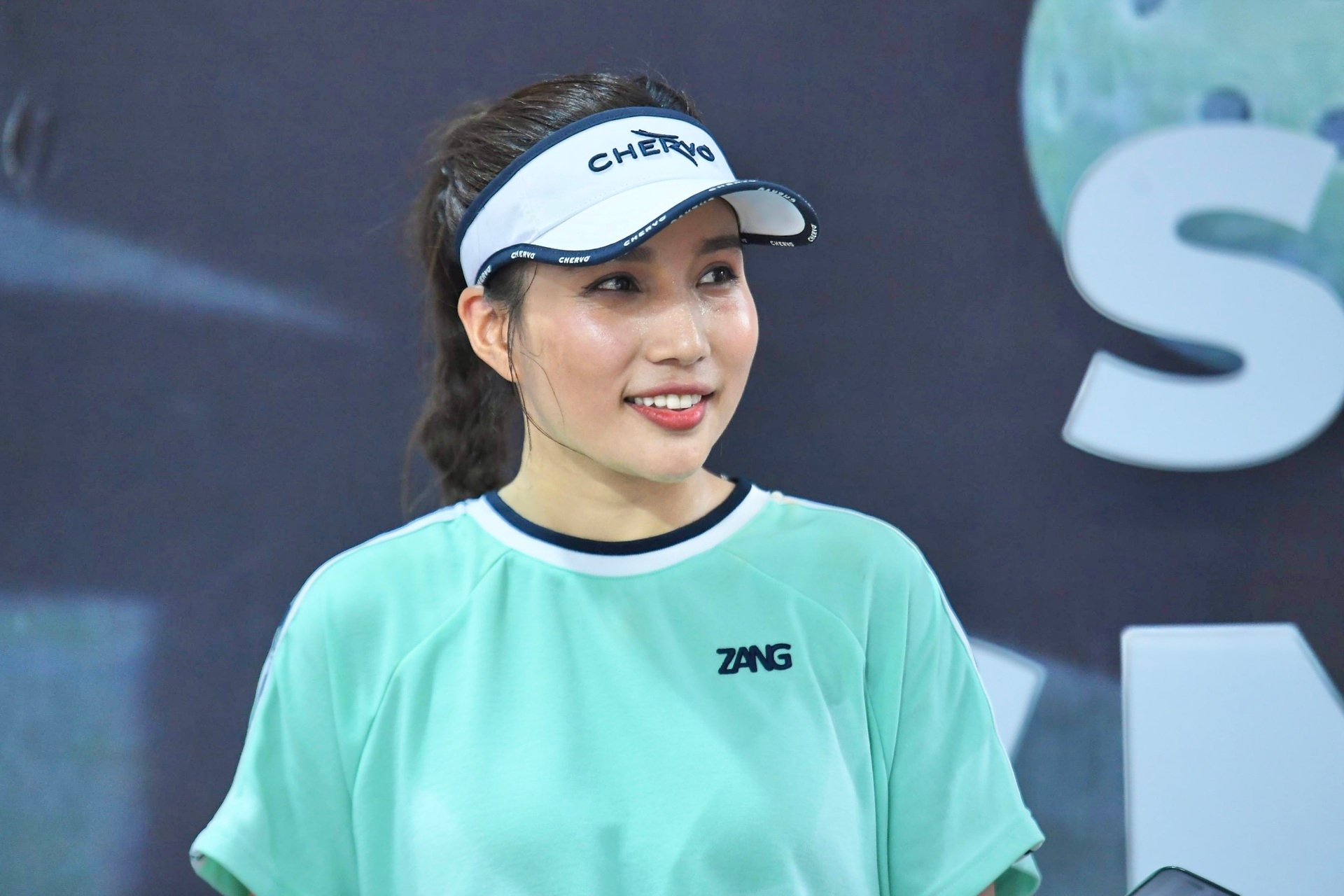 Ca sĩ Phương Thảo, Kiều Trinh gây ấn tượng trước giải pickleball Dân trí - 4