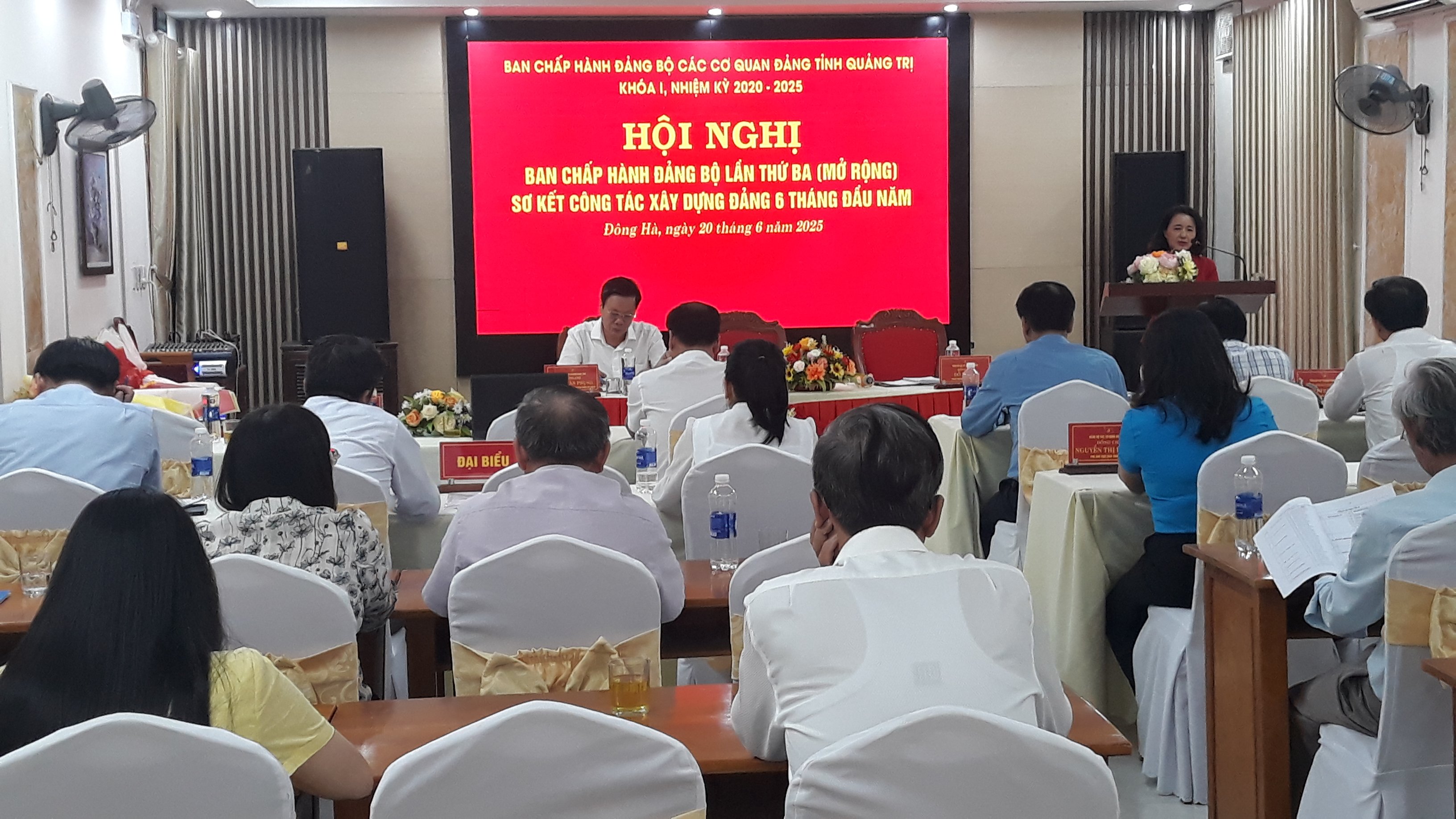 Party Committees of provincial Party agencies review Party building work in the first 6 months of 2025