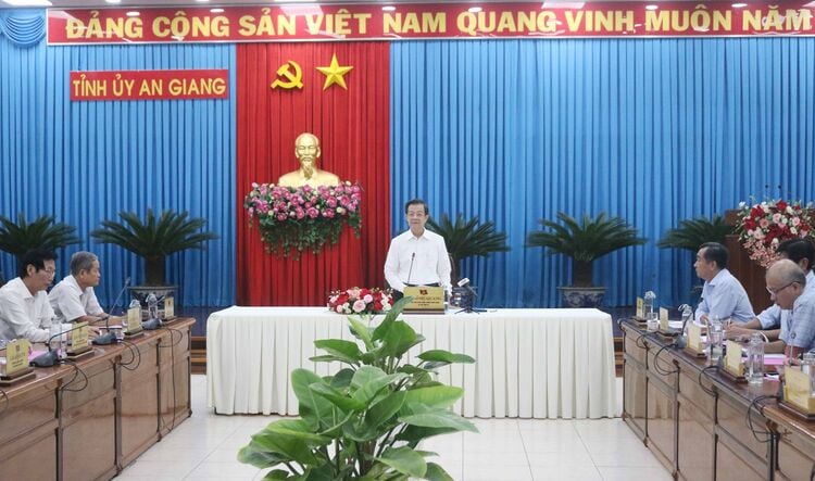 Chuẩn bị tổ chức lễ công bố Nghị quyết của Ủy ban Thường vụ Quốc hội về sắp xếp đơn vị hành chính cấp xã