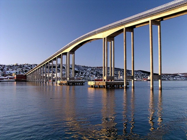 トロムソ橋.webp