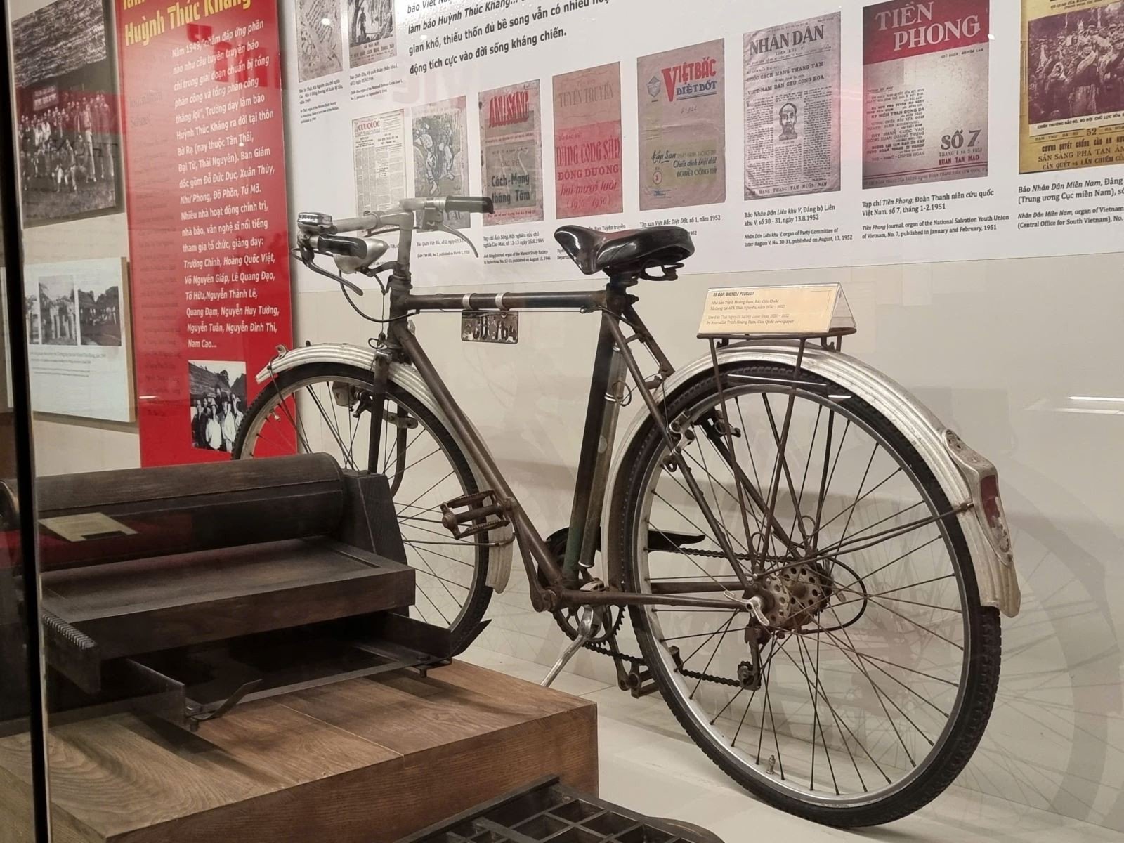 Bicycle of reporter of Cuu Quoc Newspaper.