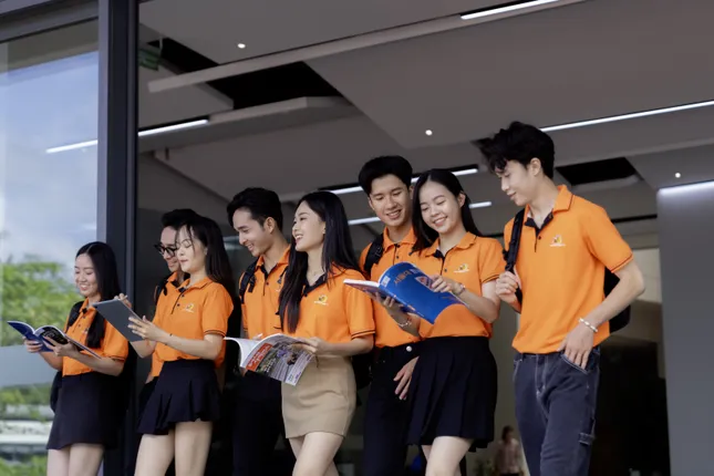 Multi-experience environment at FPT University attracts thousands of students to choose photo 1