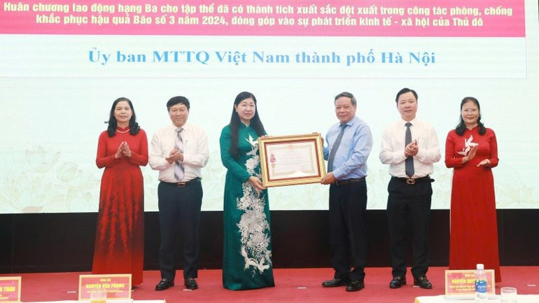anh-trao-thuong.jpg