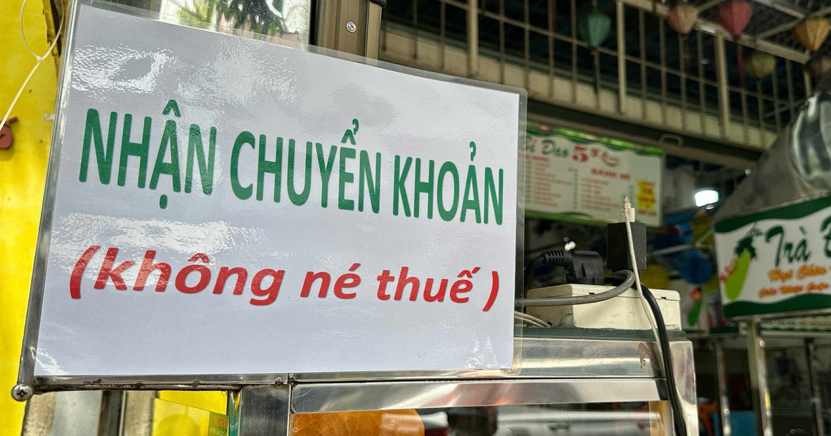 'Nhận chuyển khoản, không né thuế': Quán nước ở TP.HCM gây sốt khi nhiều nơi chỉ nhận tiền mặt