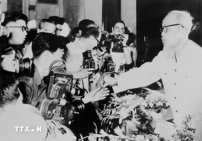 ttxvn-chu-tich-ho-chi-minh-bao-chi-cach-mang-viet-nam-1.jpg