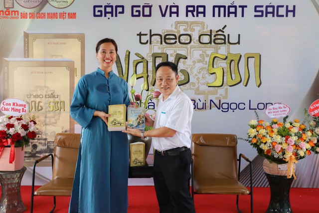 Vàng son trầm tích muôn niên...- Ảnh 2.