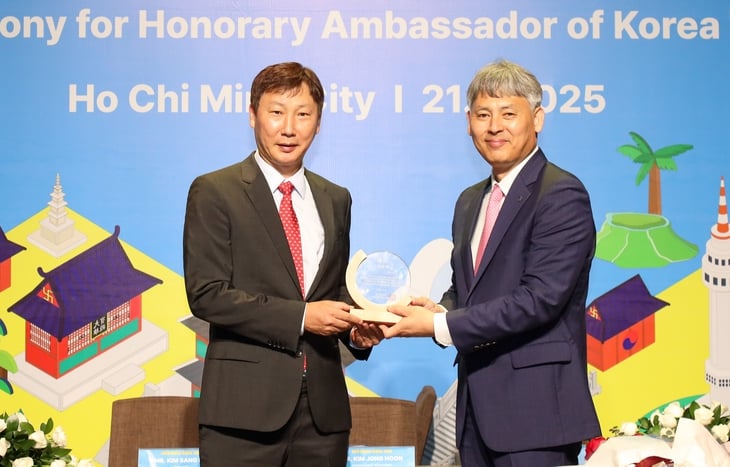 Kim Sang Sik - Ảnh 1.