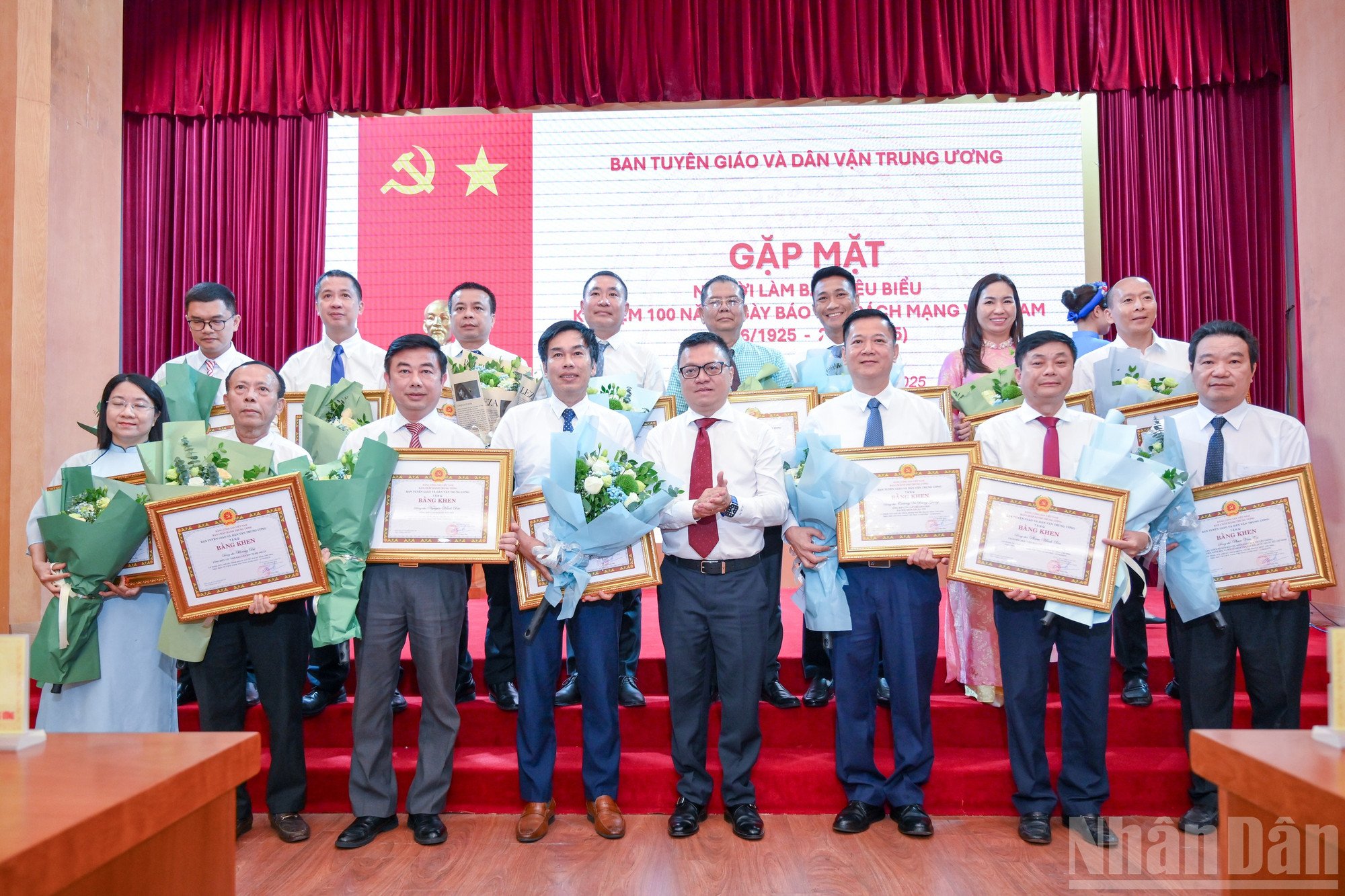 ndo_br_ban-tuyen-giao-gap-mat-bao-chi-2856.jpg
