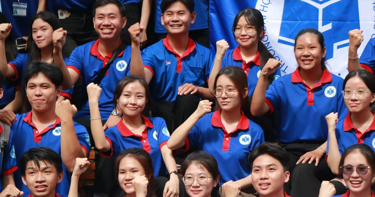 Hơn 23.000 tình nguyện viên TPHCM sẵn sàng tiếp sức mùa thi năm 2025