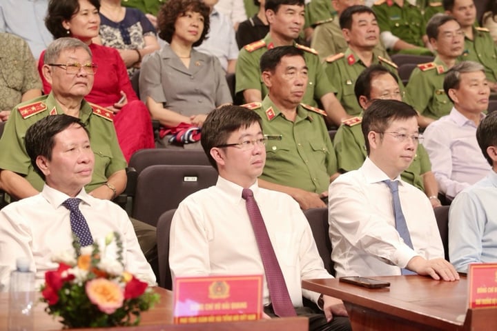 100 năm Báo chí Cách mạng Việt Nam: Vị thế đặc biệt của báo chí Công an- Ảnh 2.