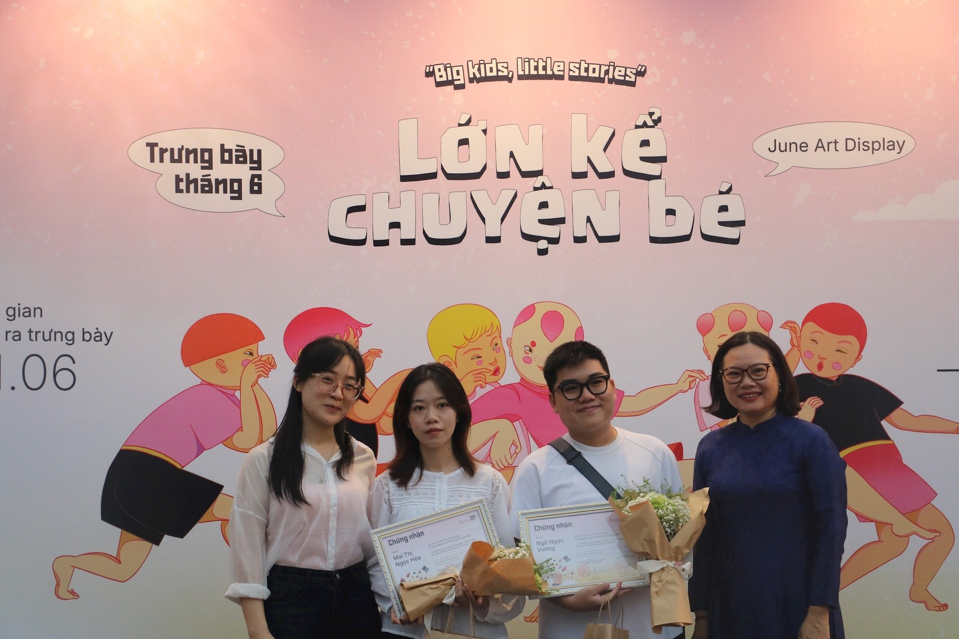 anh-1_khai-mac-trung-bay-tranh.jpg