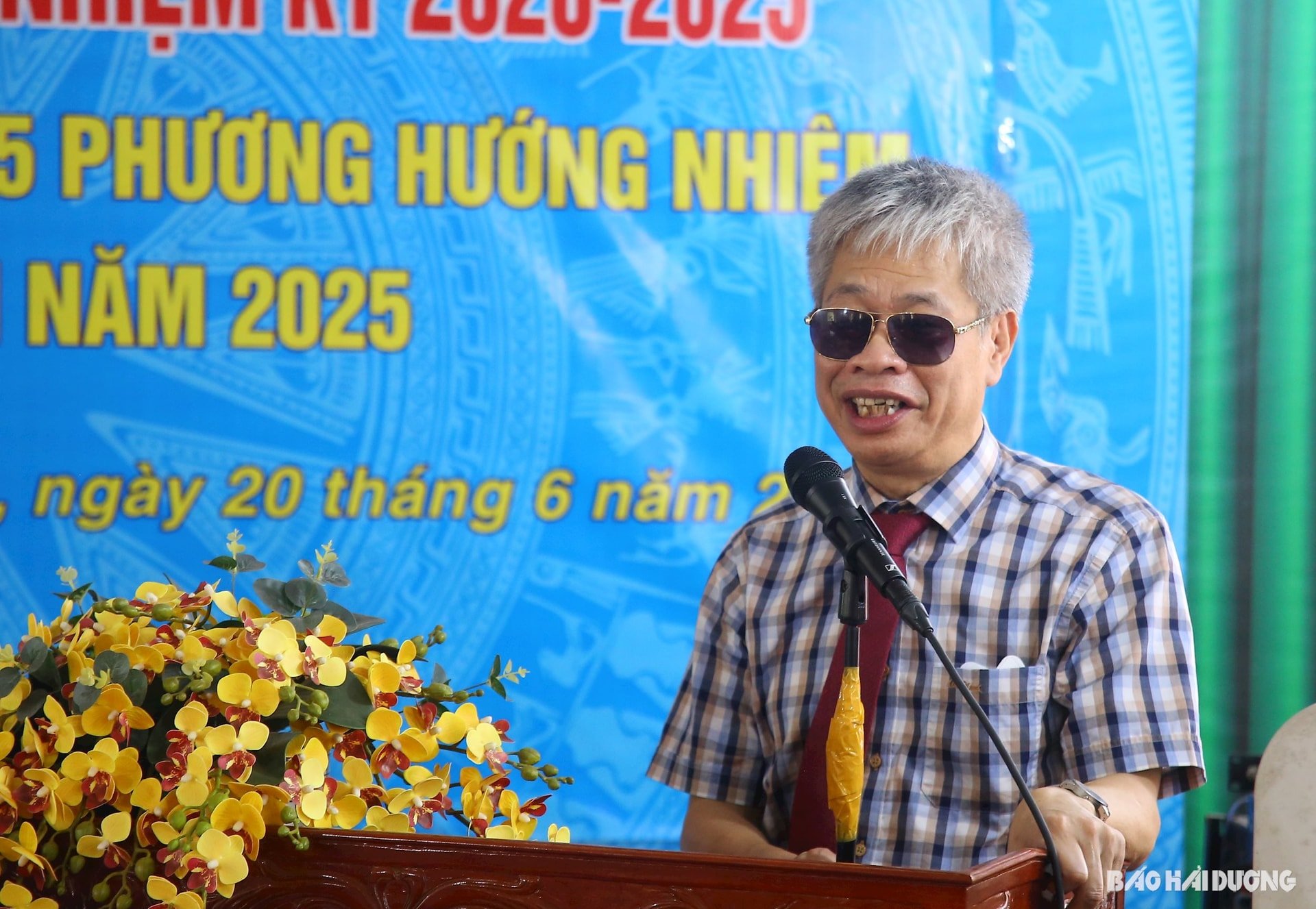 ការប្រជុំ-មនុស្ស2.jpg