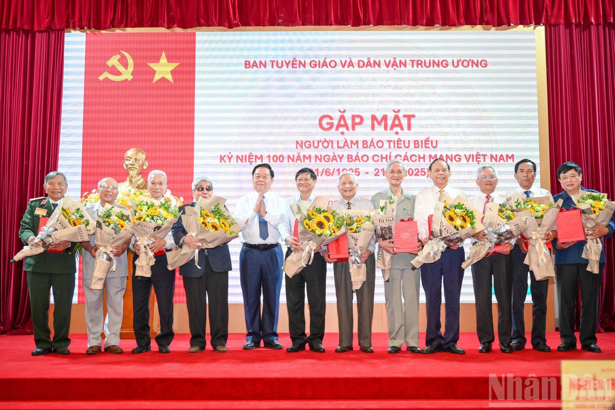 ndo_br_ban-tuyen-giao-gap-mat-bao-chi-2714.jpg