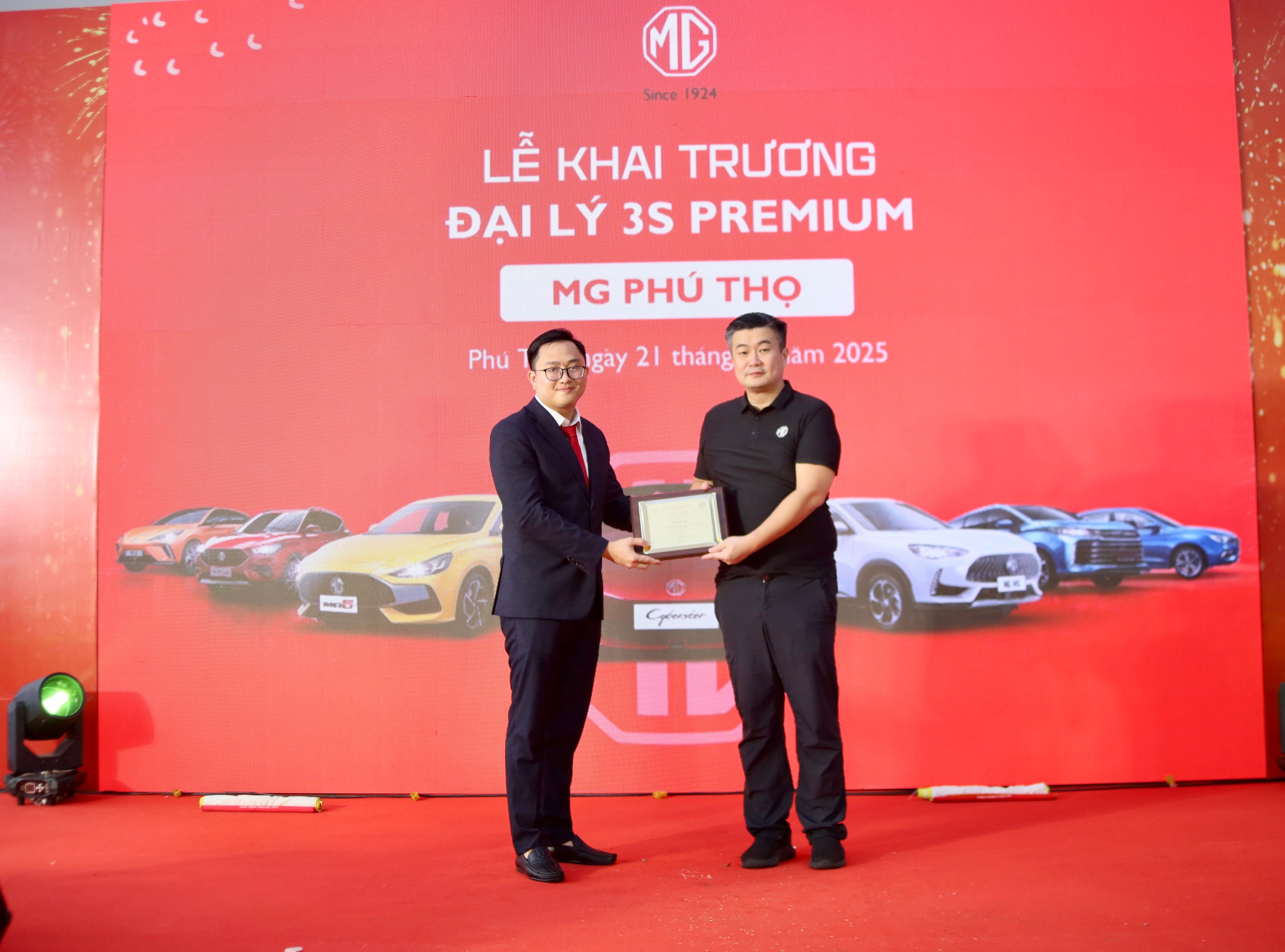 Khai trương Đại lý 3S Premium MG Phú Thọ