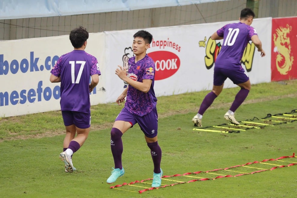 U.23 Việt Nam xuất hiện nhân tố ‘lạ’, Đình Bắc tái xuất: Vĩ Hào  lỡ cơ hội lớn- Ảnh 5.