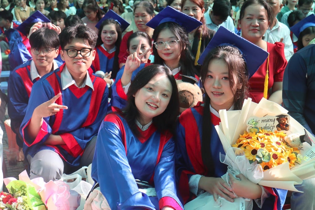 Tấm “hộ chiếu vào đời” đặc biệt cùng lời dặn hãy làm người tử tế - 3