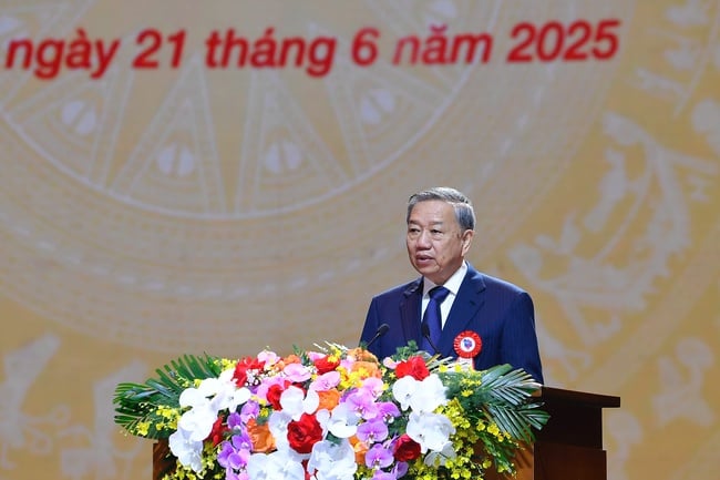 Kỷ niệm trọng thể 100 năm ngày Báo chí cách mạng Việt Nam - Ảnh 6.
