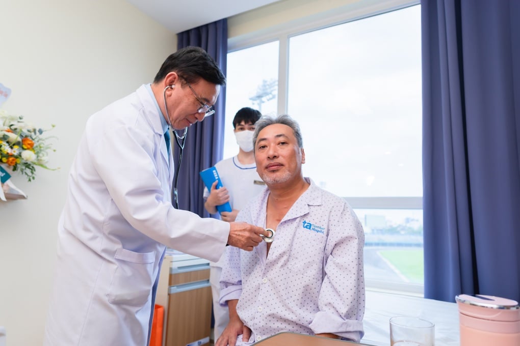 Sáu huyền thoại “Quỷ Đỏ” được chăm sóc y tế tại Hệ thống Bệnh viện Tâm Anh - 4