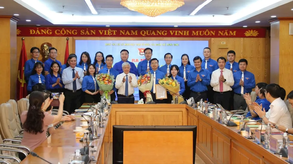 Lễ công bố Quyết định thành lập Đoàn TNCS Hồ Chí Minh MTTQ, các đoàn thể Trung ương