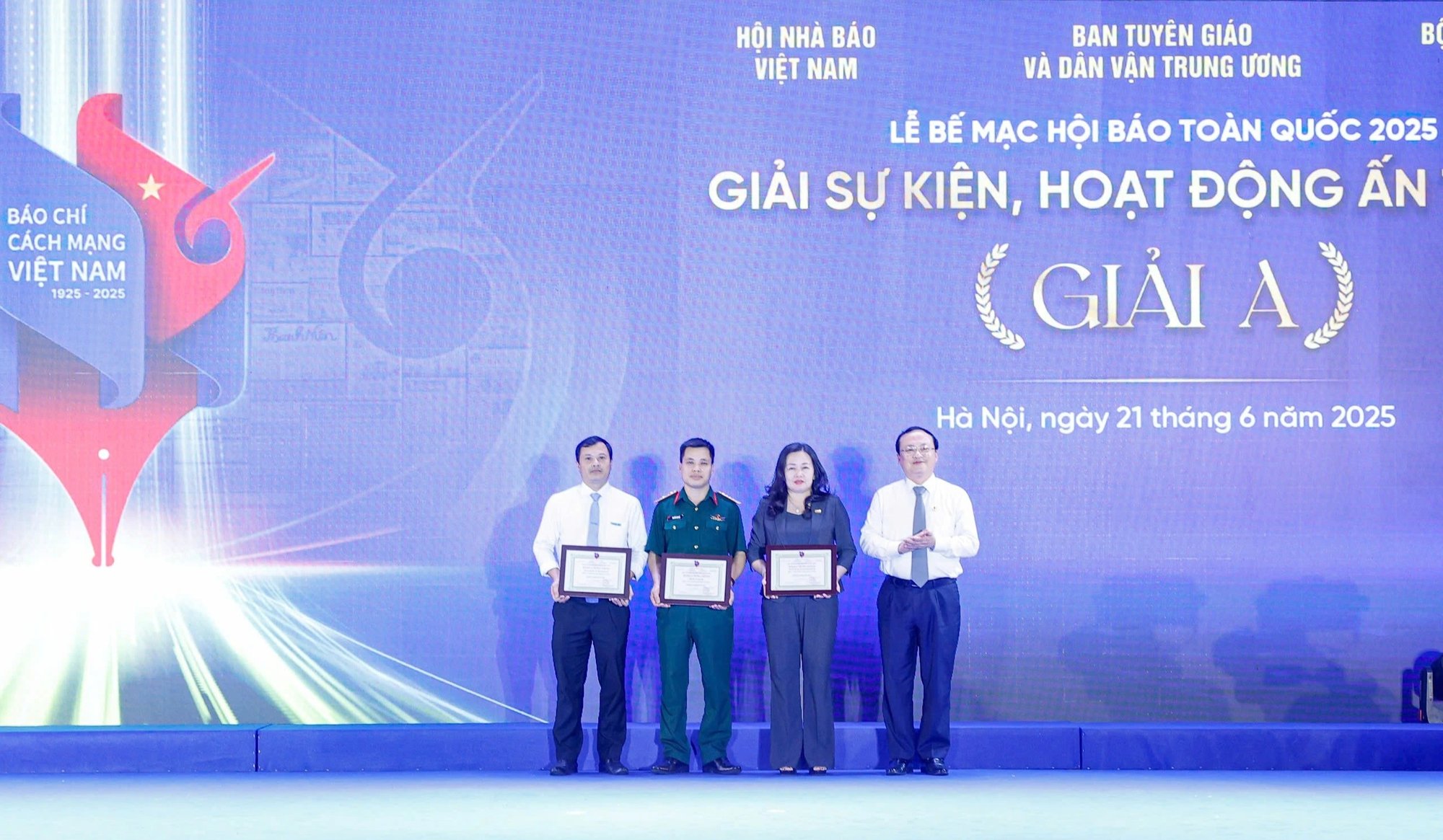 Báo Thanh Niên đoạt giải A sự kiện hoạt động ấn tượng Hội Báo toàn quốc 2025 - Ảnh 2.
