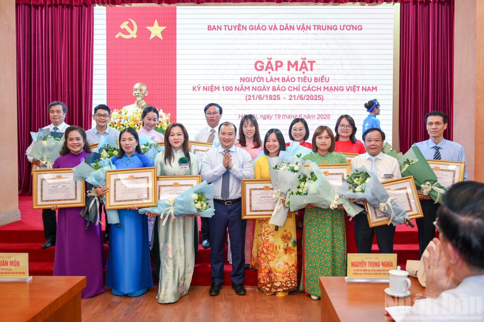 ndo_br_ban-tuyen-giao-gap-mat-bao-chi-2903.jpg