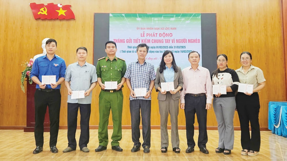 Các tổ chức trên địa bàn huyện Bảo Lâm tham gia Tháng gửi tiết kiệm chung tay vì người nghèo năm 2025.