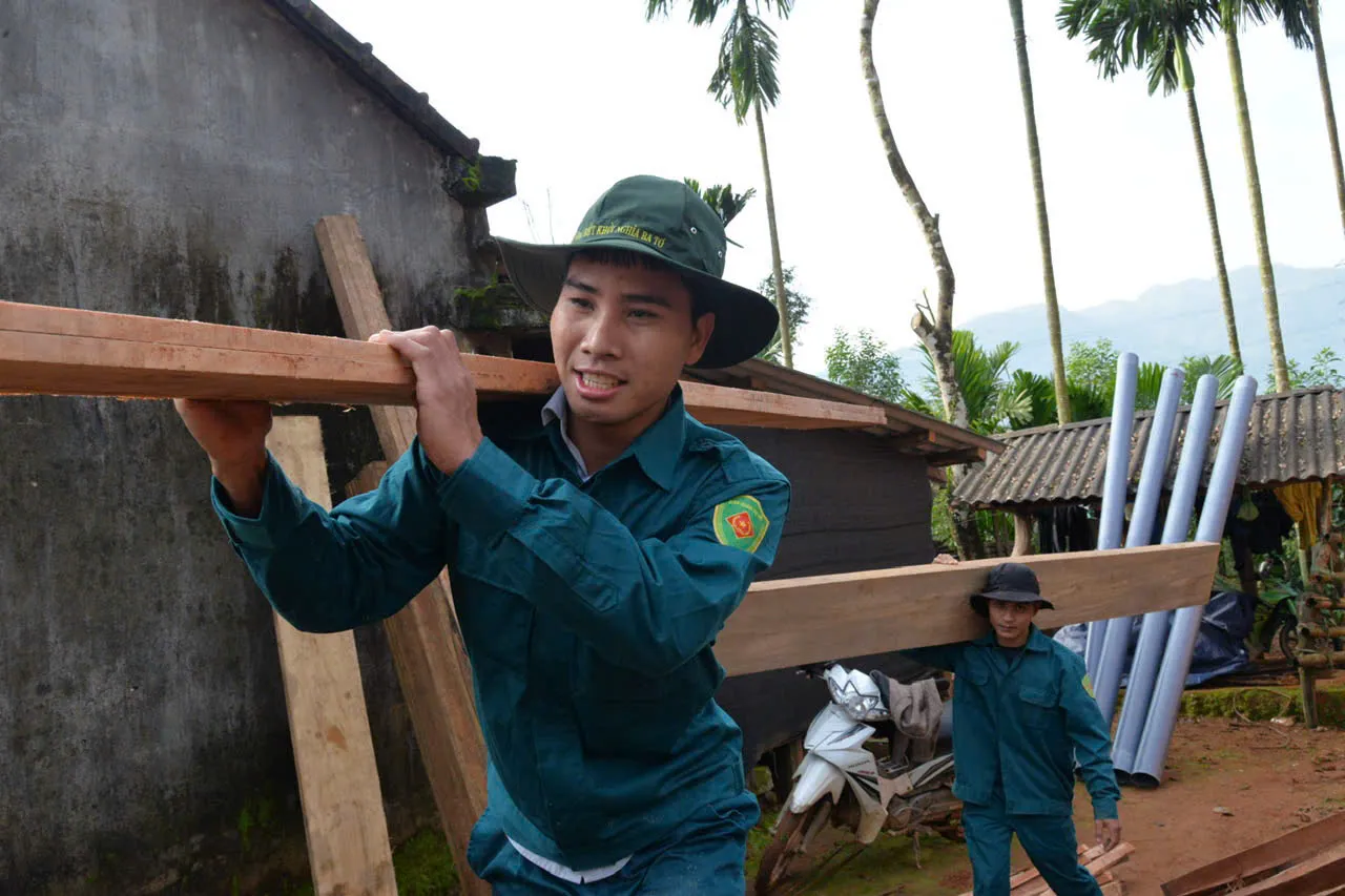 Eliminating temporary and dilapidated houses: Quang Ngai 'reached the finish line' 2 months early photo 3