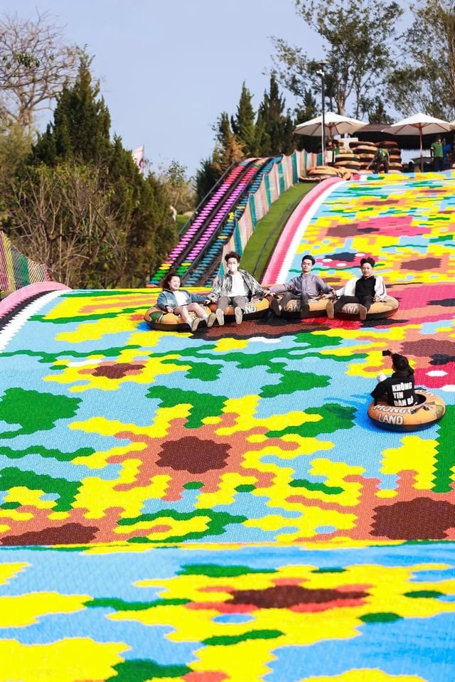 Phim trường Mongo Land điểm du lịch ‘ngàn góc sống ảo’  - Ảnh 4.