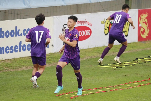 Lịch thi đấu U.23 Việt Nam mới nhất, HLV Kim Sang-sik không nhường quyền cho trợ lý- Ảnh 1.