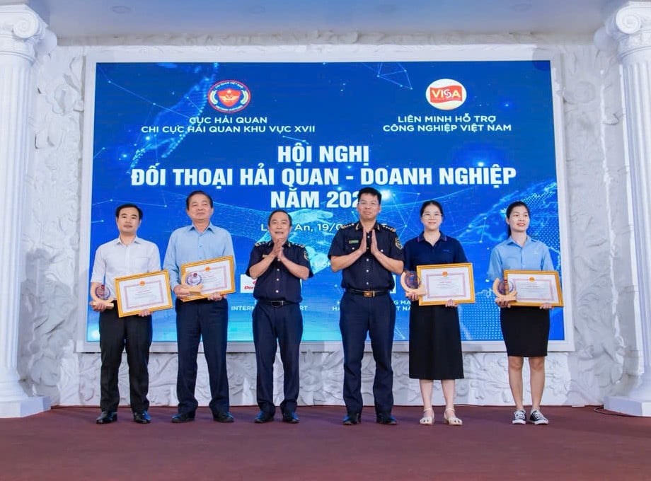 hai quan a3.jpg