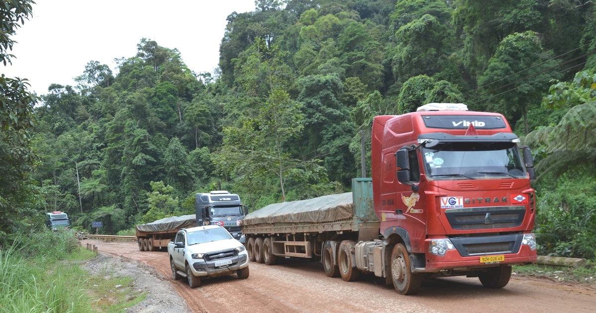 Clearing the East-West economic crossroads