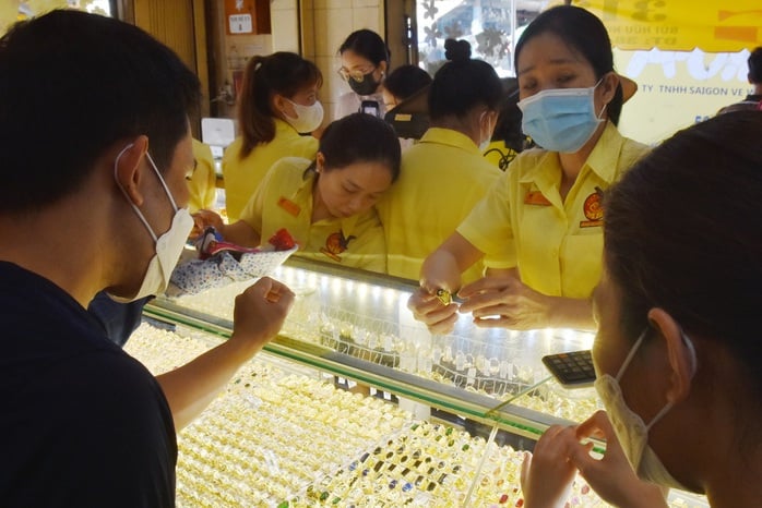 Giá vàng hôm nay, 21-6: Tăng mạnh trở lại- Ảnh 1.