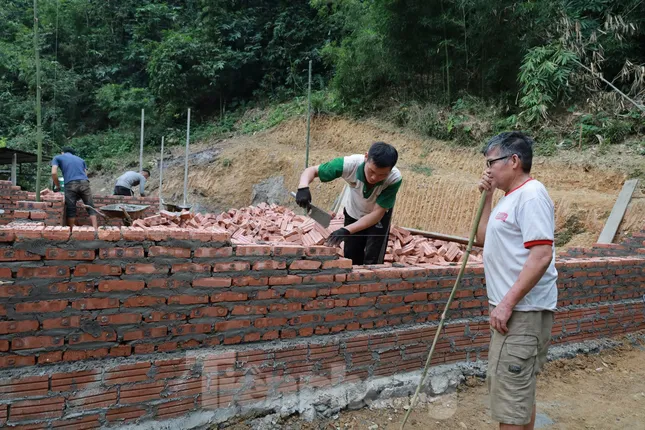 Hòa Bình hoàn thành mục tiêu xóa hơn 3.00 nhà tạm, nhà dột nát ảnh 2