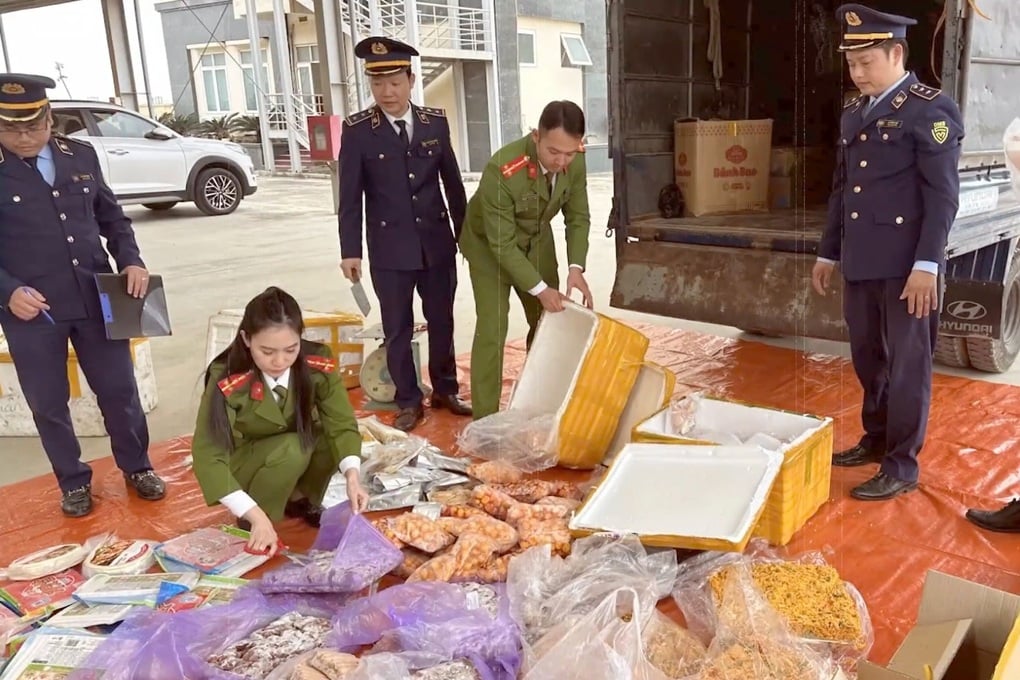 Thực phẩm “dỏm” len lỏi qua sàn thương mại điện tử, TPHCM đối phó thế nào? - 3