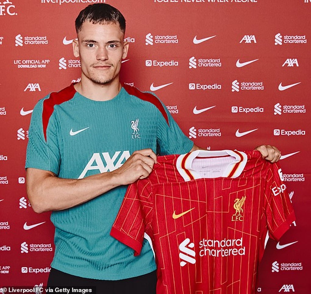 Liverpool phá kỷ lục, chiêu mộ tân binh đắt nhất giải Ngoại hạng Anh - 1