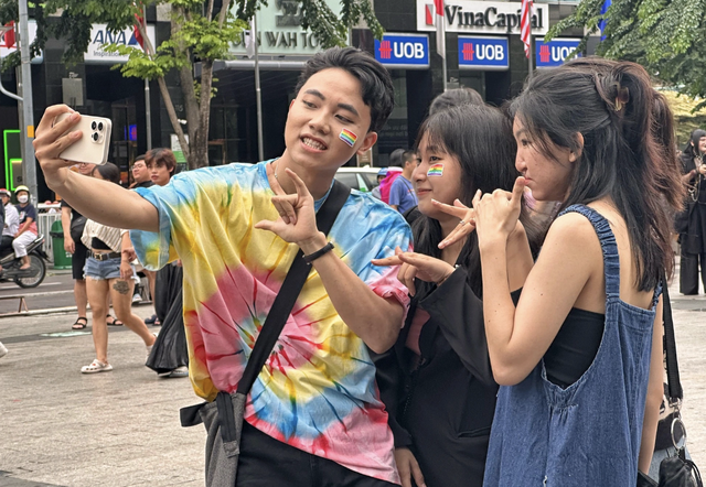 TP . HCM trở thành điểm đến thân thiện với cộng đồng LGBT thế giới năm 2025 - Ảnh 1.